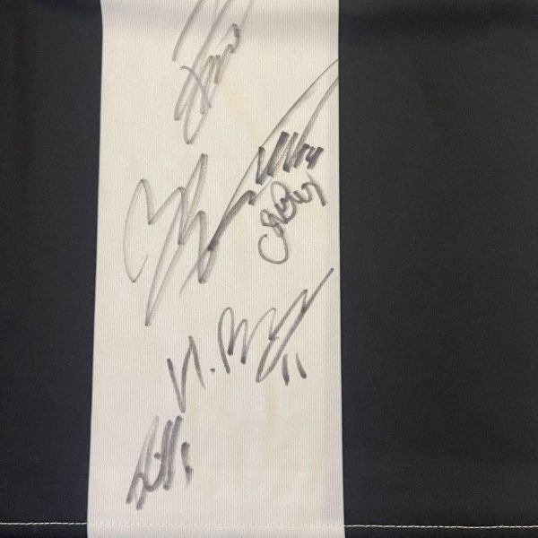 Newcastle United Home Shirt signed by the full squad! Supporting the NUFC Foundation