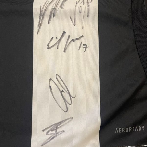 Newcastle United Home Shirt signed by the full squad! Supporting the NUFC Foundation
